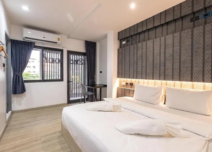 Baan Kun Mhor บ้านคุณหมอโฮสเทล Hostal Bangkok