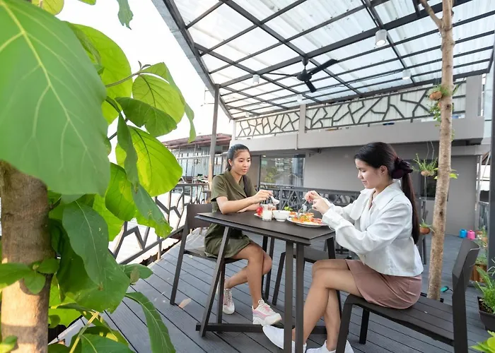 Baan Kun Mhor บ้านคุณหมอโฮสเทล * Bangkok