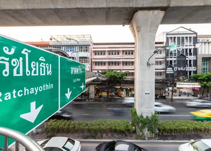 Hostal Baan Kun Mhor บ้านคุณหมอโฮสเทล Bangkok