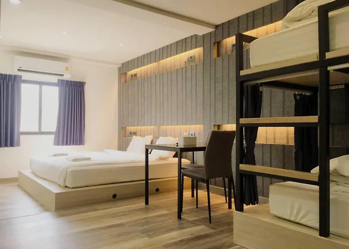 Hostal Baan Kun Mhor บ้านคุณหมอโฮสเทล