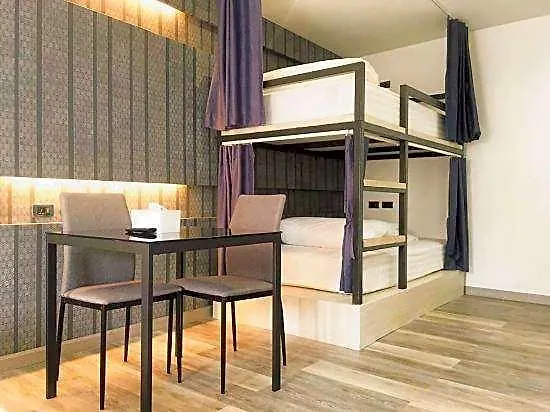 Hostal Baan Kun Mhor บ้านคุณหมอโฮสเทล Bangkok